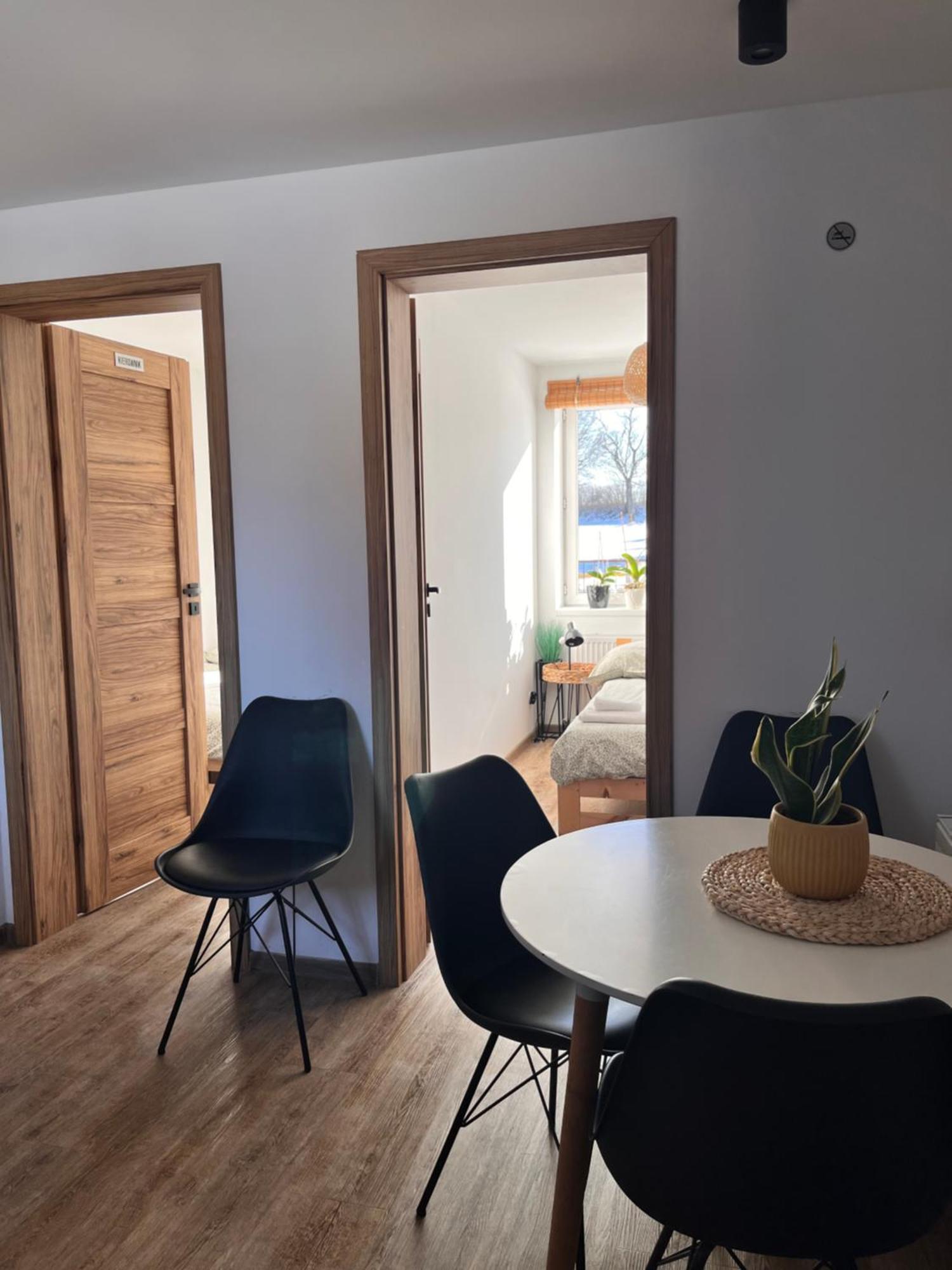 Apartament Numer 1, Dwie Sypialnie Dwa Lozka Ожиш Экстерьер фото